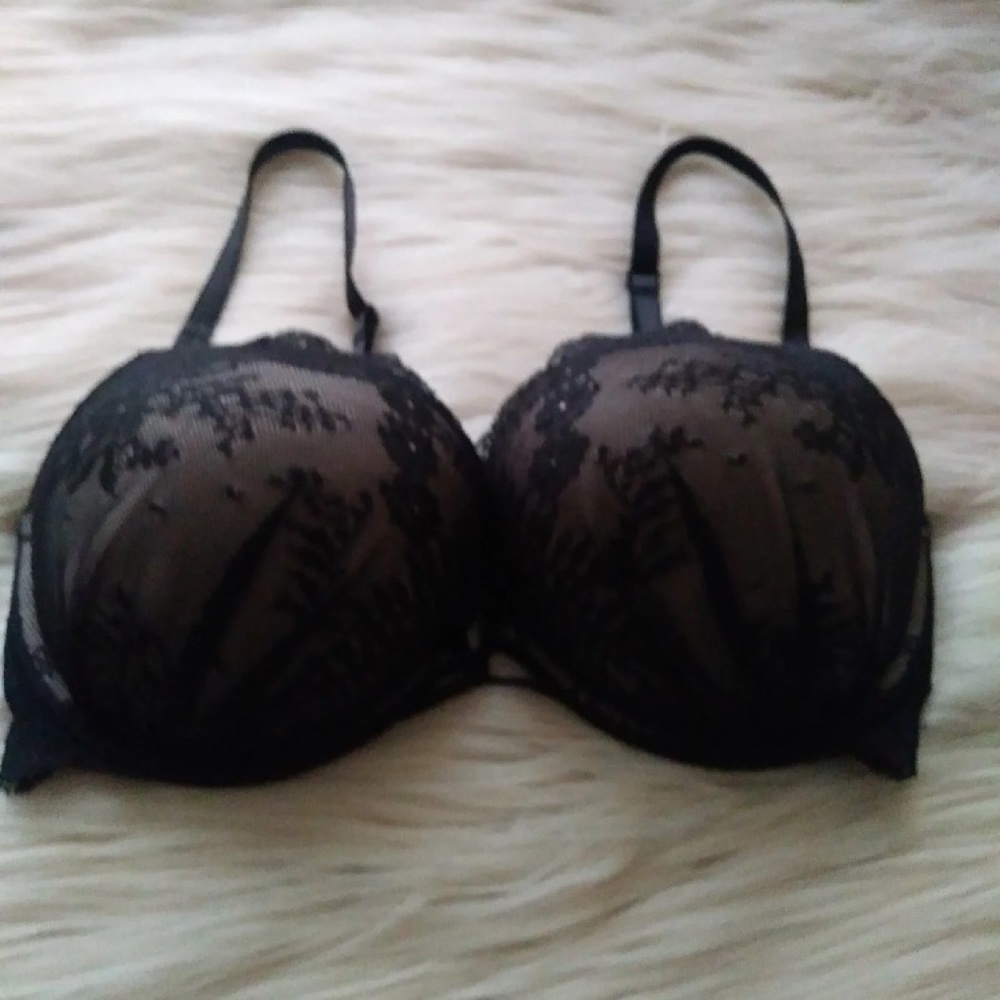 Victoria Secret Bombshell Bra
